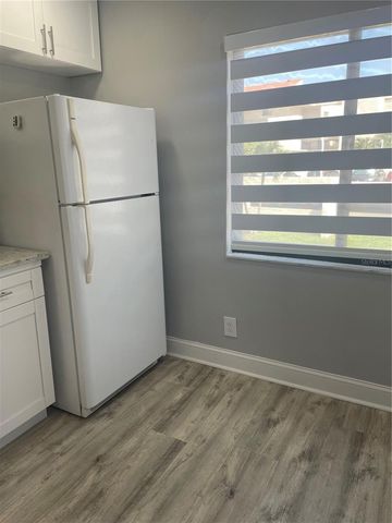 5724 LA PUERTA DEL SOL BOULEVARD 248, St Petersburg, FL 33715