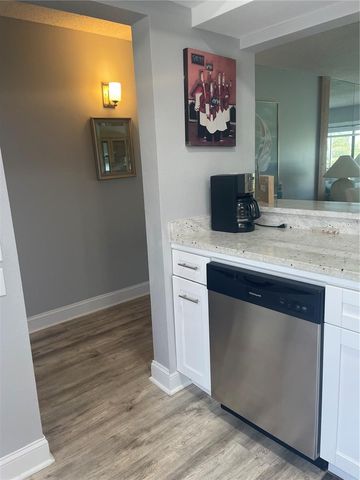 5724 LA PUERTA DEL SOL BOULEVARD 248, St Petersburg, FL 33715