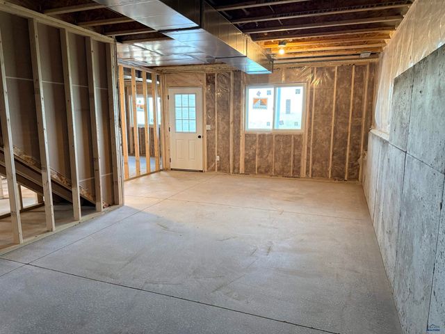 4258 LODI LN, Rapid City, SD 57703