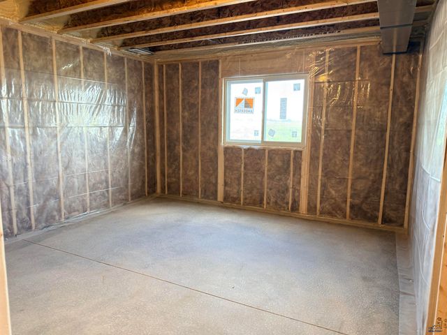 4258 LODI LN, Rapid City, SD 57703