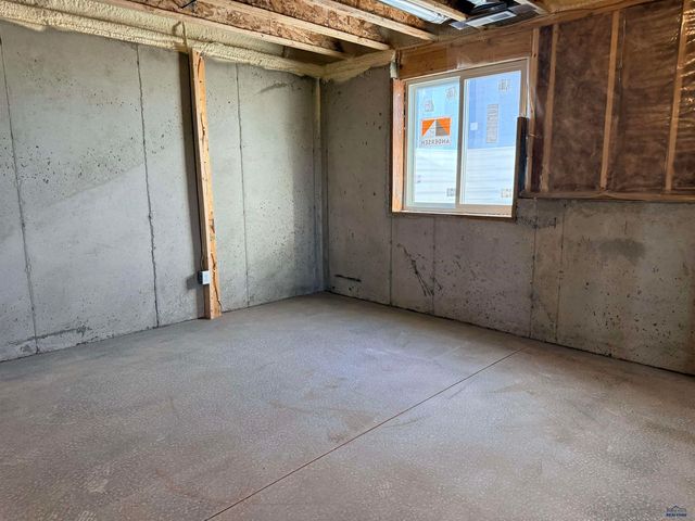 4258 LODI LN, Rapid City, SD 57703