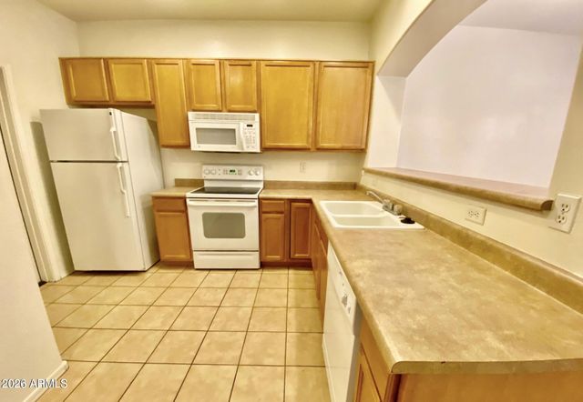 12083 N 66th Avenue, Glendale, AZ 85304