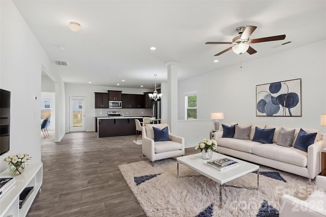 4225 Stockbrook Drive, Charlotte, NC 28215