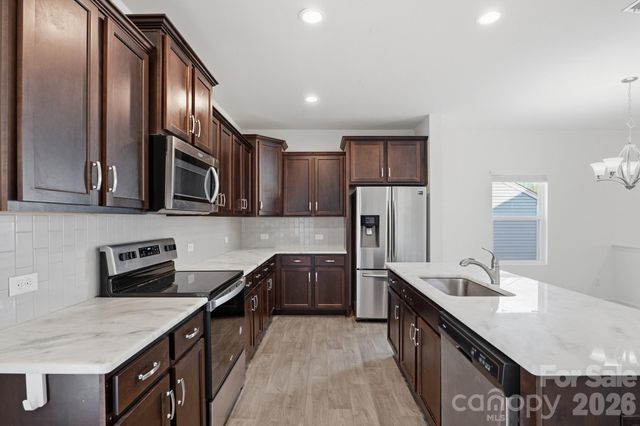 4225 Stockbrook Drive, Charlotte, NC 28215