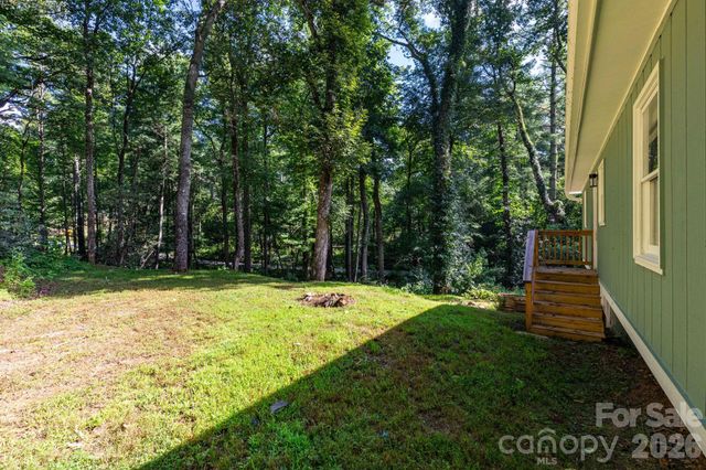 1009 Sharon Ridge Road, Fairview, NC 28730