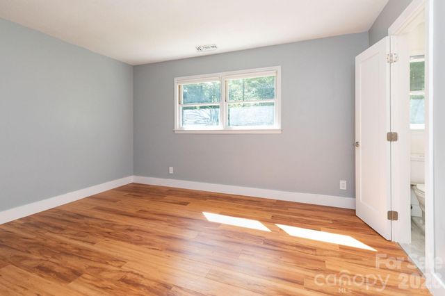 1009 Sharon Ridge Road, Fairview, NC 28730