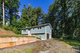 1009 Sharon Ridge Road, Fairview, NC 28730