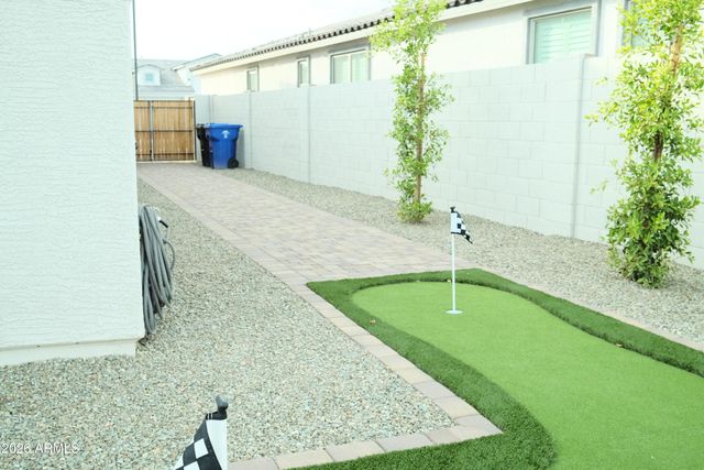 16773 W WHISPERING WIND Drive, Surprise, AZ 85387