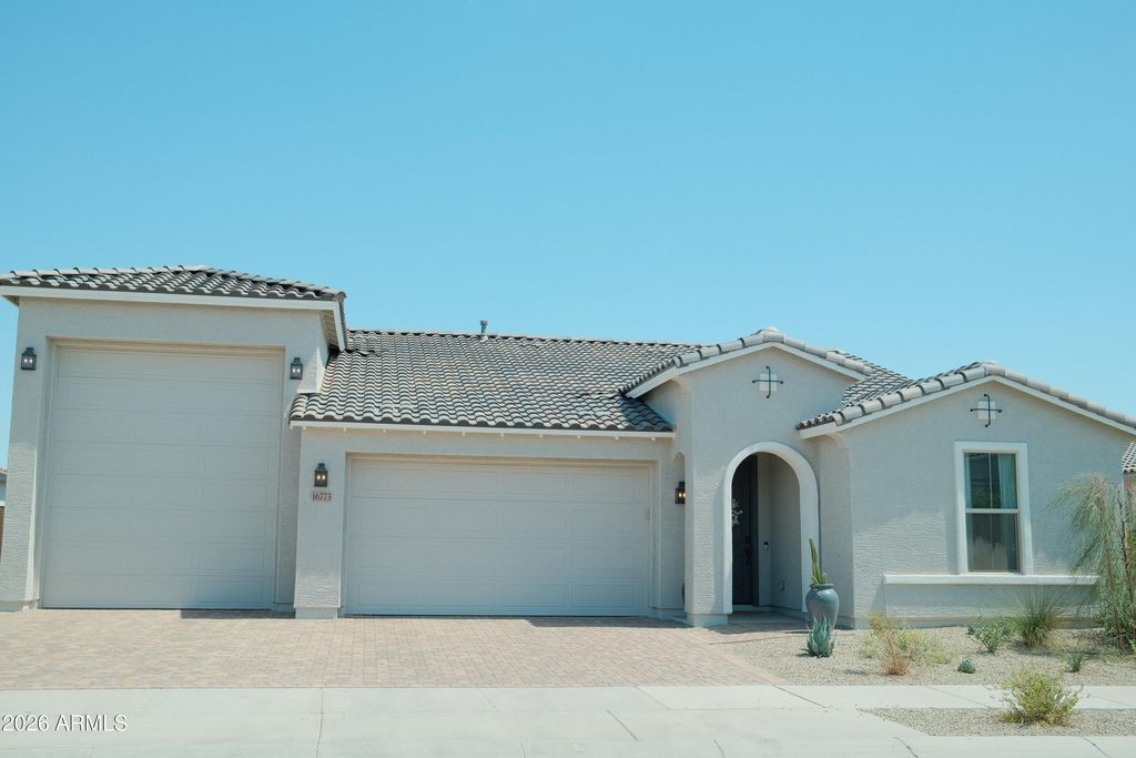 16773 W WHISPERING WIND Drive, Surprise, AZ 85387