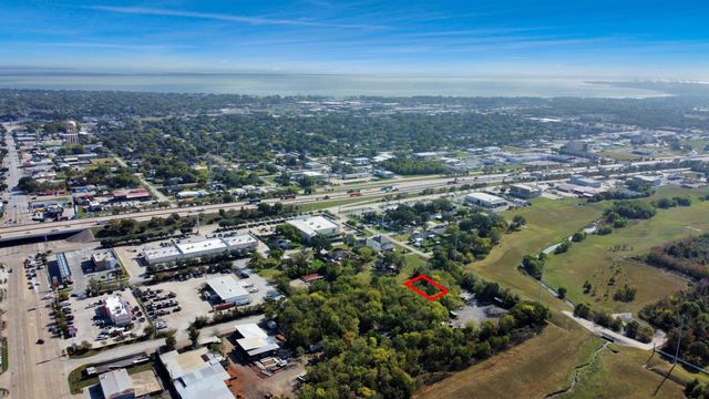 0 12th Street, La Porte, TX 77571