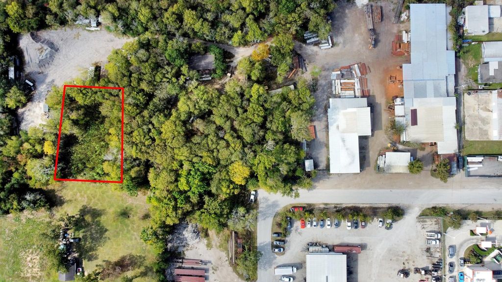 0 12th Street, La Porte, TX 77571