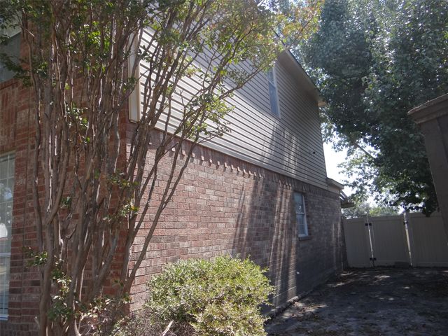 1329 Woodthorpe Drive, Mesquite, TX 75181