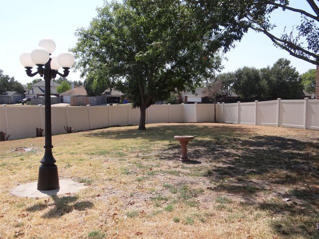 1329 Woodthorpe Drive, Mesquite, TX 75181
