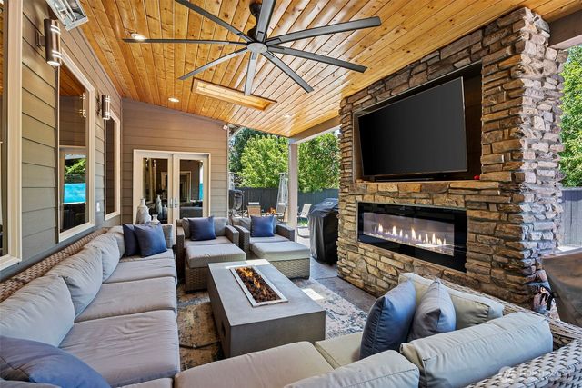 3512 197th Avenue Ct E, Lake Tapps, WA 98391