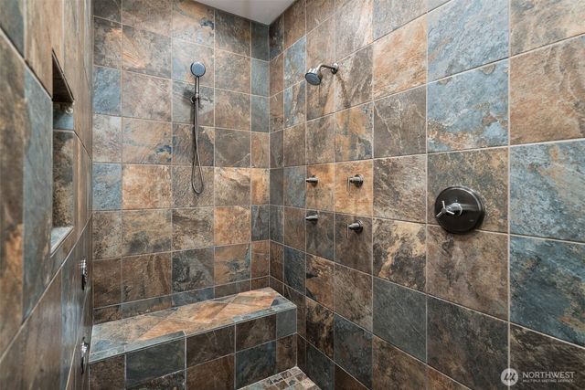 3512 197th Avenue Ct E, Lake Tapps, WA 98391