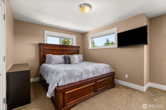 3512 197th Avenue Ct E, Lake Tapps, WA 98391