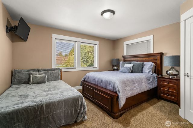 3512 197th Avenue Ct E, Lake Tapps, WA 98391