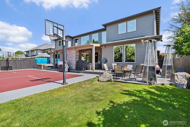 3512 197th Avenue Ct E, Lake Tapps, WA 98391
