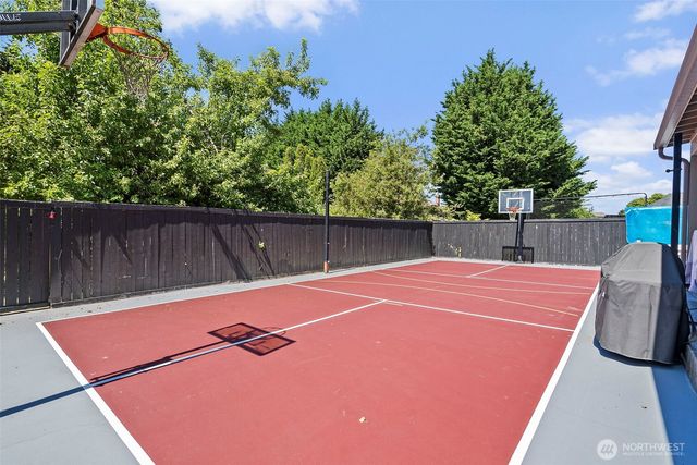 3512 197th Avenue Ct E, Lake Tapps, WA 98391