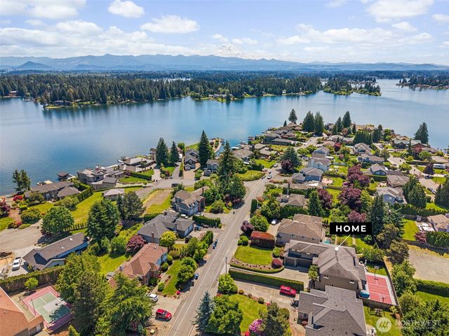 3512 197th Avenue Ct E, Lake Tapps, WA 98391