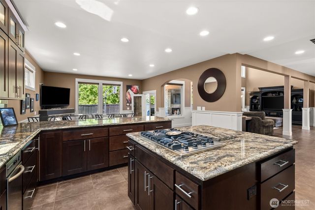 3512 197th Avenue Ct E, Lake Tapps, WA 98391