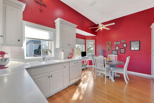 12610 E Bradford Cir, Wichita, KS 67206