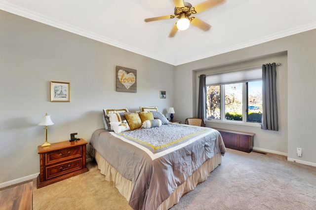 12610 E Bradford Cir, Wichita, KS 67206