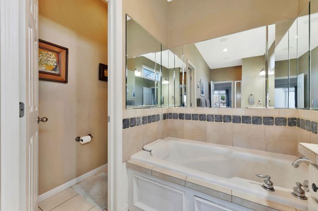 12610 E Bradford Cir, Wichita, KS 67206