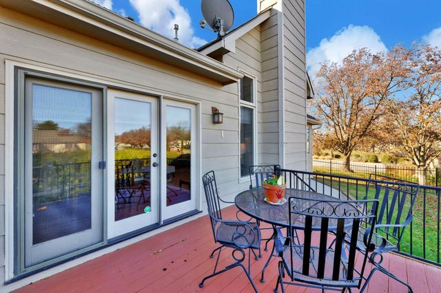 12610 E Bradford Cir, Wichita, KS 67206