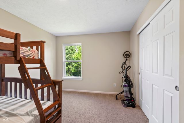 420 Paddock Road, Greenwood, IN 46142