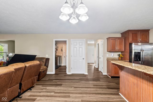 420 Paddock Road, Greenwood, IN 46142