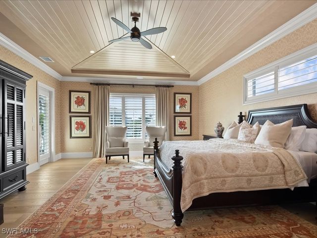 360 Heron AVE, Naples, FL 34108