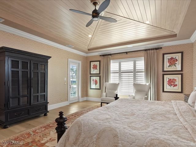 360 Heron AVE, Naples, FL 34108