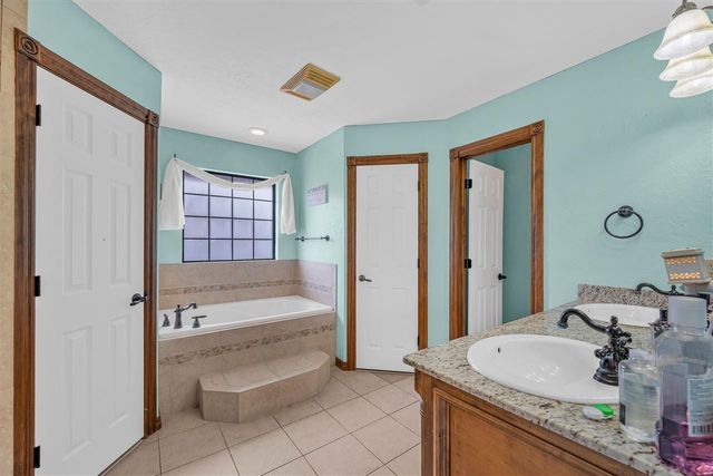 334 SW Bradford Ln, Lawton, OK 73505