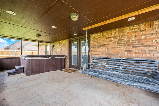 334 SW Bradford Ln, Lawton, OK 73505