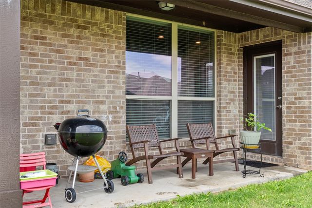 1323 Lantern Faith Drive, Wylie, TX 75098