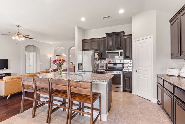 1323 Lantern Faith Drive, Wylie, TX 75098