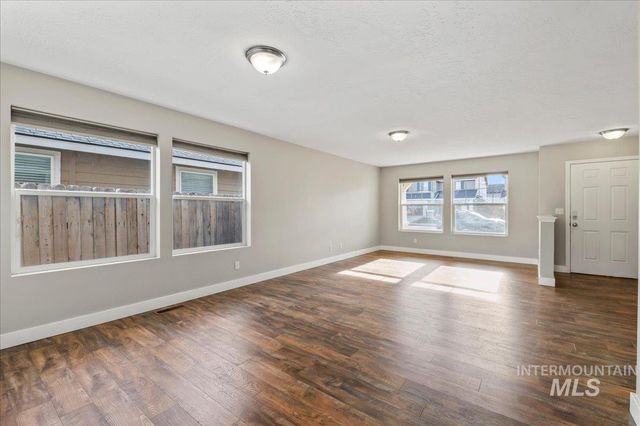 10030 W Littlewood St, Boise, ID 83709