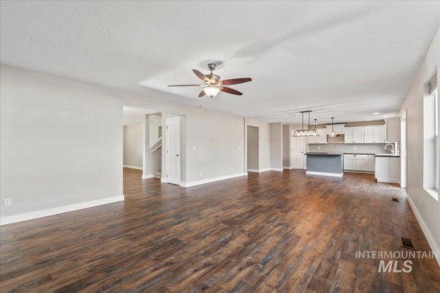 10030 W Littlewood St, Boise, ID 83709