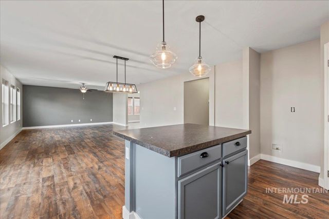 10030 W Littlewood St, Boise, ID 83709