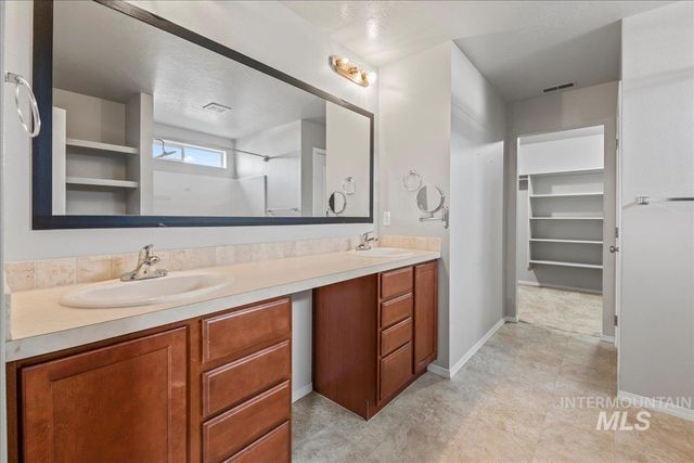 10030 W Littlewood St, Boise, ID 83709