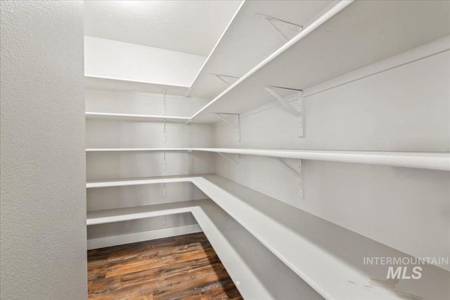 10030 W Littlewood St, Boise, ID 83709