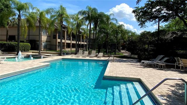1043 NORMANDY TRACE ROAD, Tampa, FL 33602