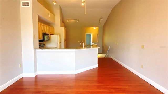 1043 NORMANDY TRACE ROAD, Tampa, FL 33602