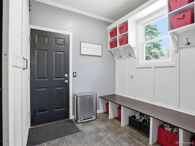 1209 Miners Run, Rochester, MI 48306
