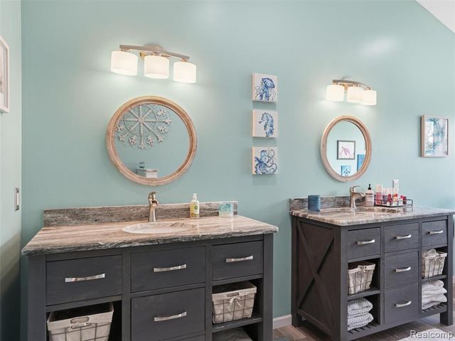 1209 Miners Run, Rochester, MI 48306