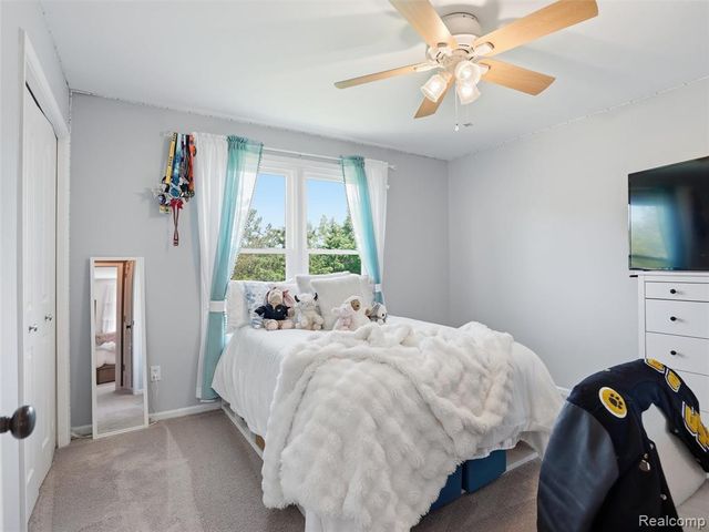 1209 Miners Run, Rochester, MI 48306