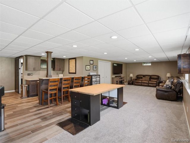 1209 Miners Run, Rochester, MI 48306