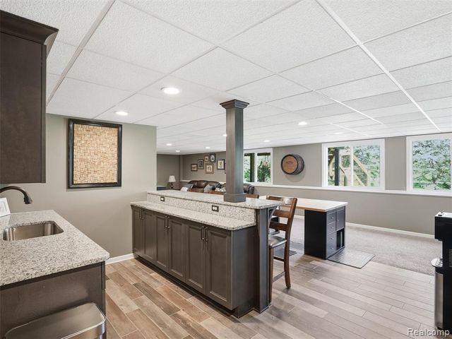 1209 Miners Run, Rochester, MI 48306