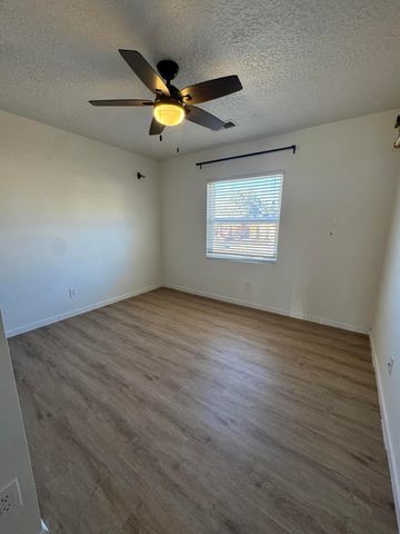 12916 Bryce Avenue NE, Albuquerque, NM 87112